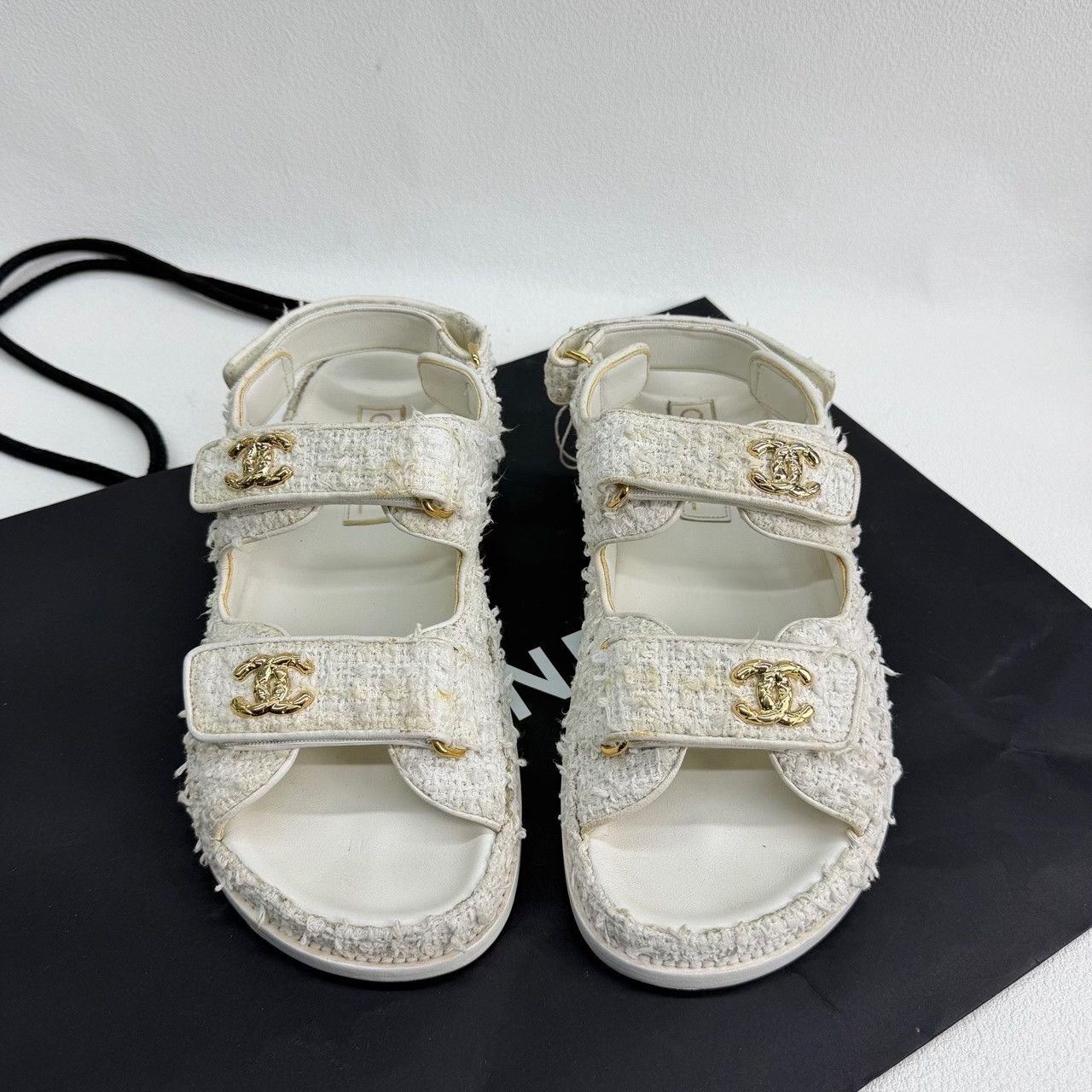 Chanel Chanel White Sandals us_6-5 Women Size US 6.5 / IT 36.5 - 2 Thumbnail