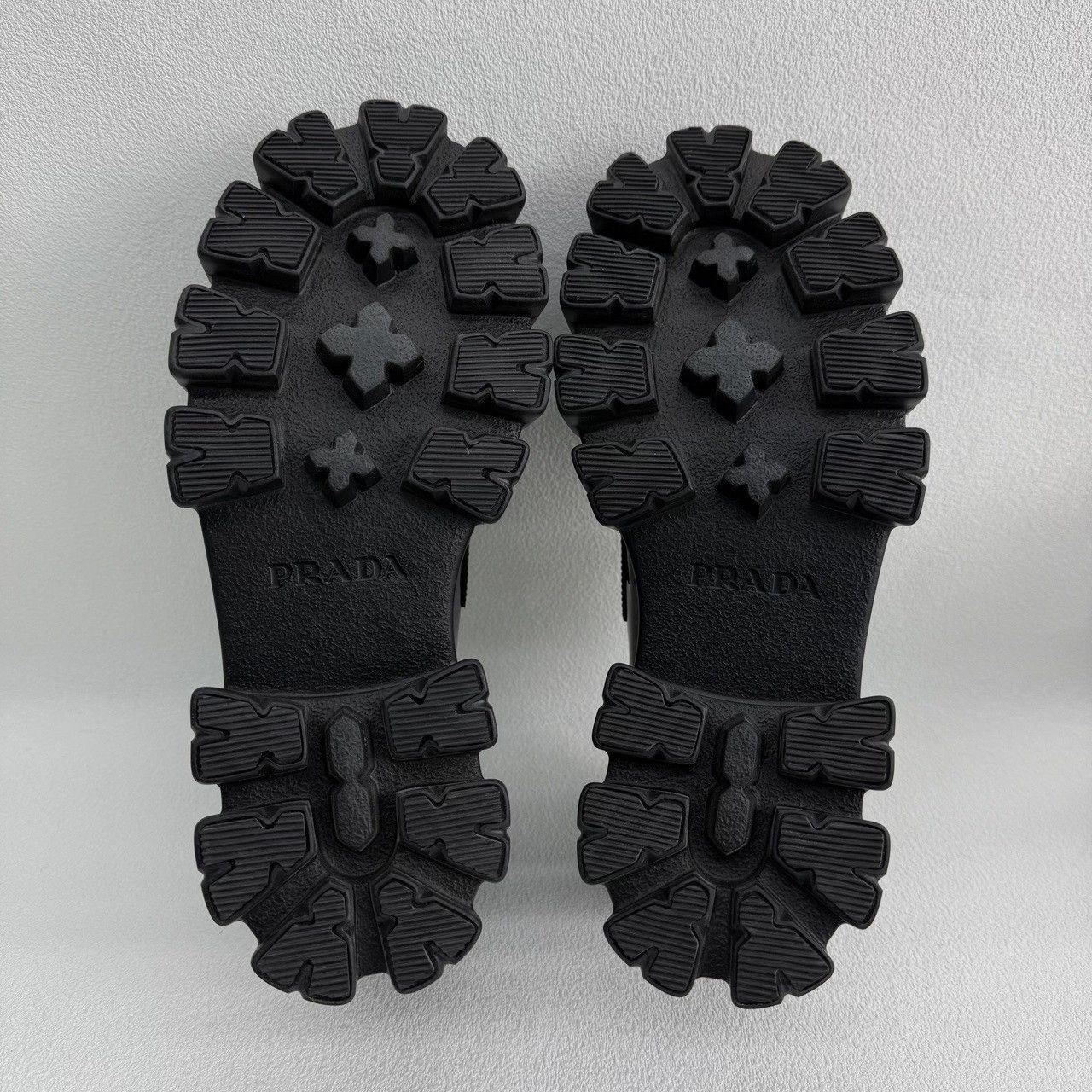 Prada Prada Black Lowtop Sneakers us_5 Women Size US 5 / IT 35 - 7 Thumbnail