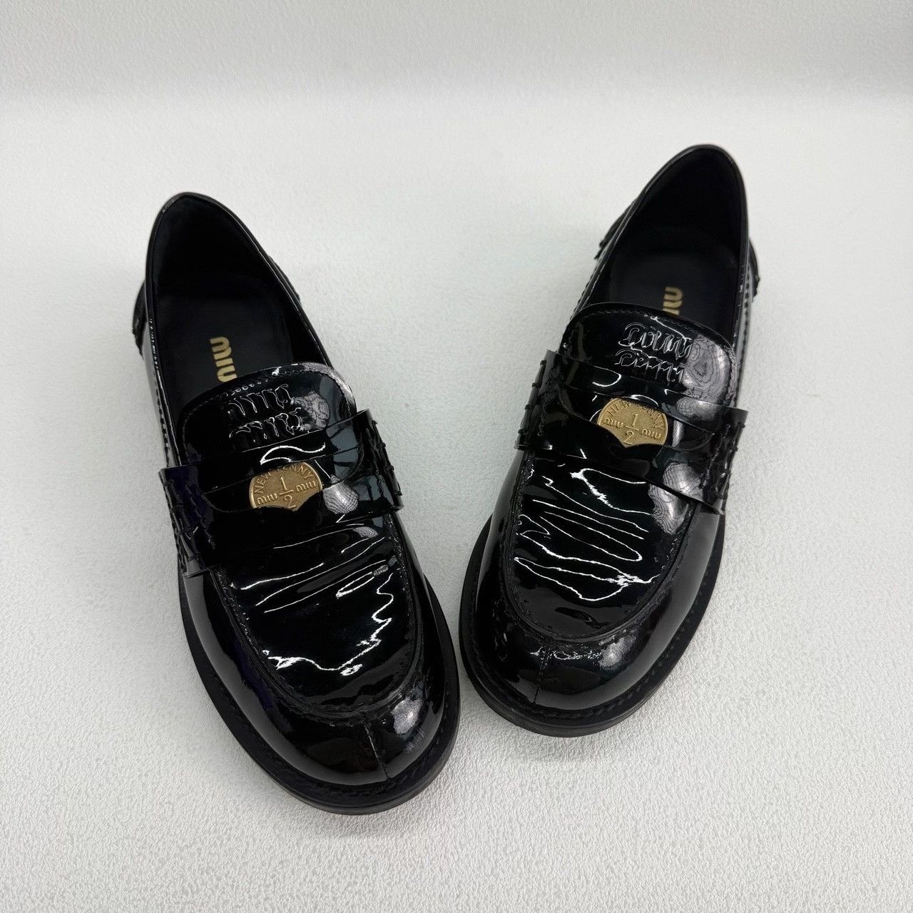 Miu Miu Miu Miu Patent Black Lowtop Sneakers us_6 Women Size US 6 / IT 36 - 8 Thumbnail
