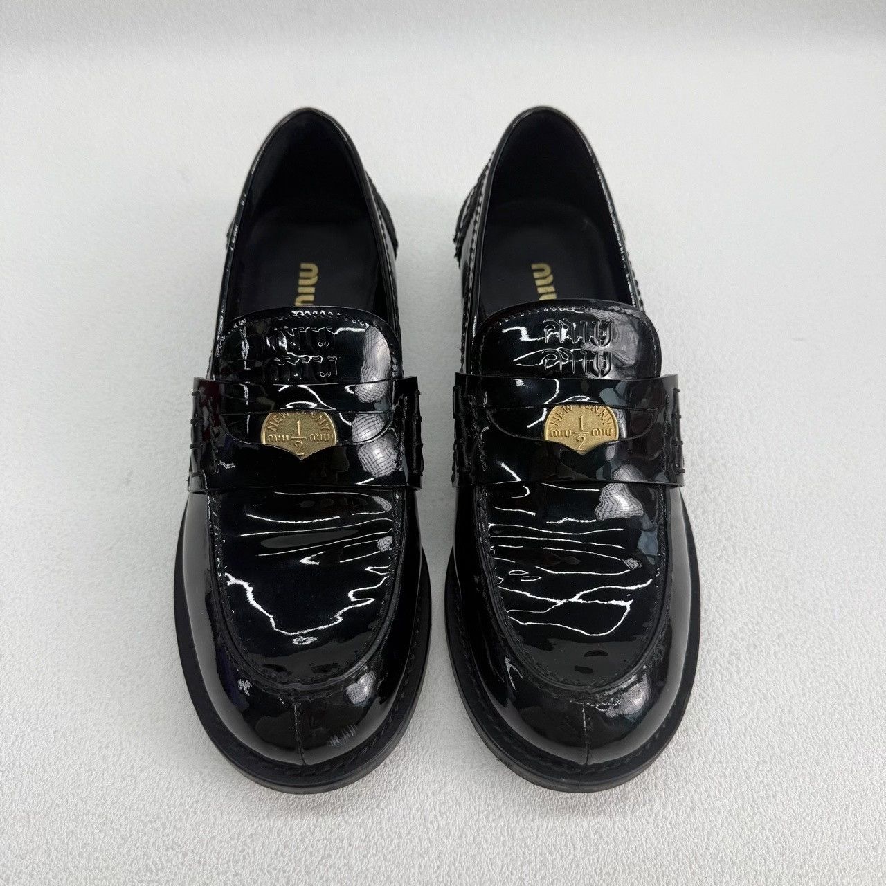 Miu Miu Miu Miu Patent Black Lowtop Sneakers us_6 Women Size US 6 / IT 36 - 2 Thumbnail