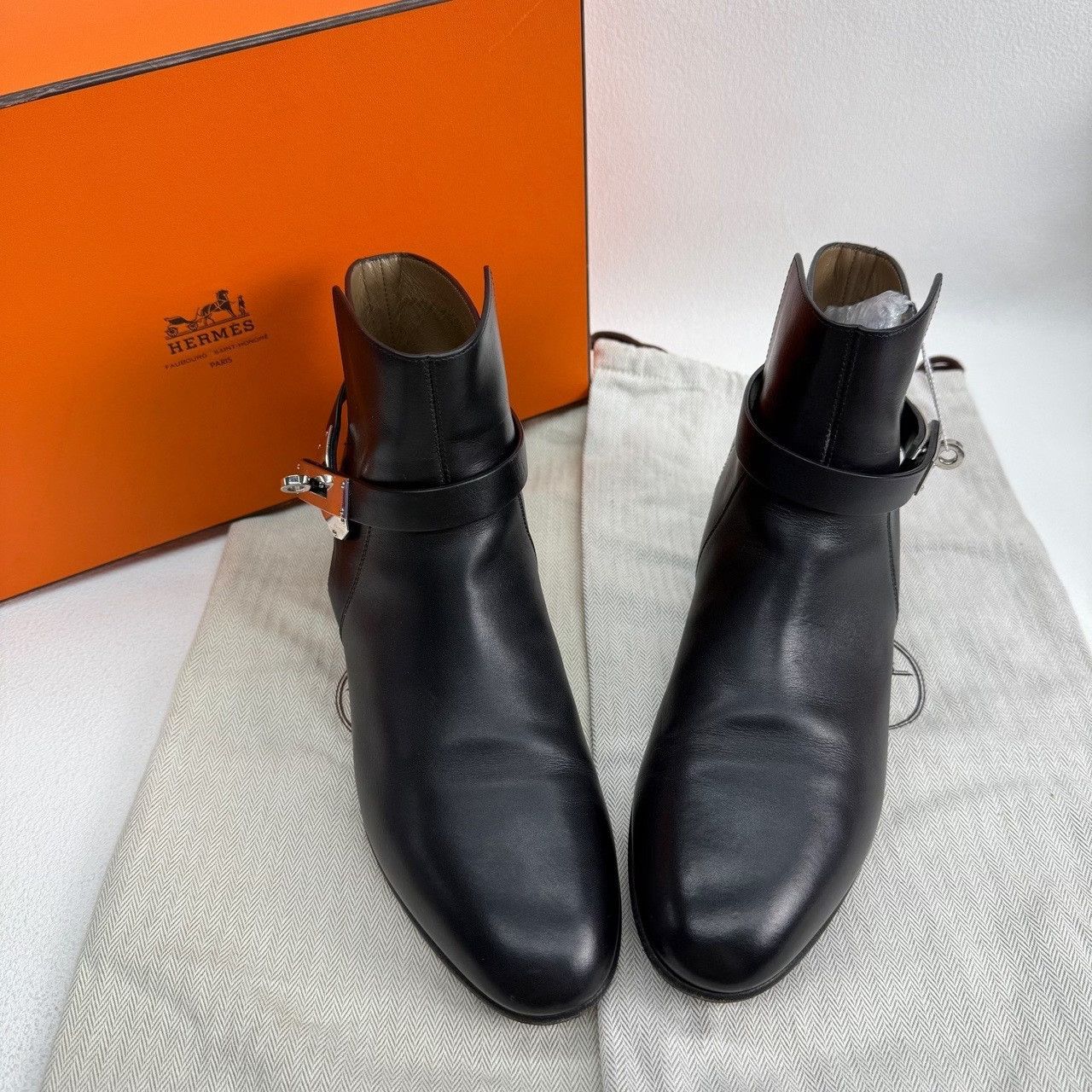 Hermes Hermes Lightweight Black Boots us_7-5 Women Size US 7.5 / IT 37.5 - 2 Thumbnail