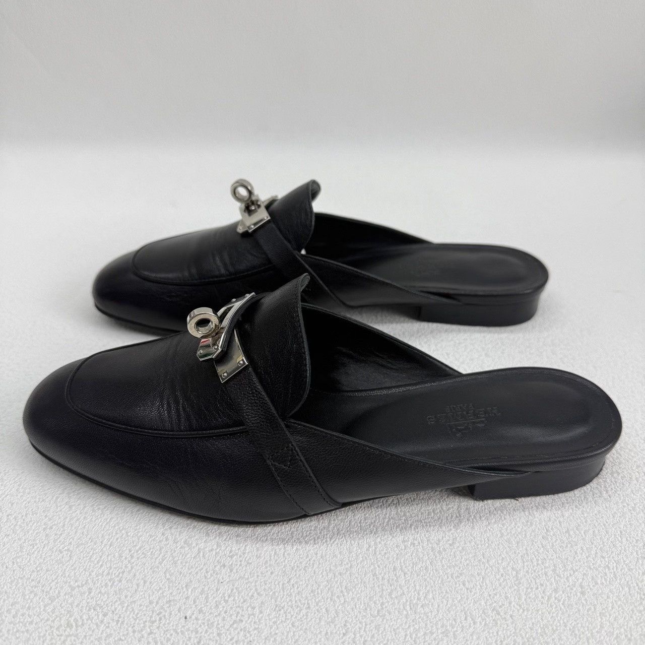 Hermes Hermes Silver Sandals us_6 Women Size US 6 / IT 36 - 4 Thumbnail