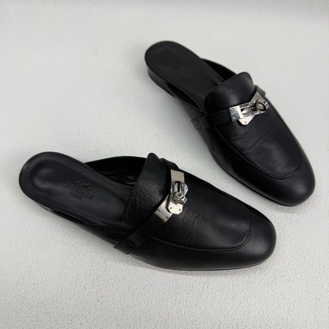 Hermes Hermes Silver Sandals us_6 Women Size US 6 / IT 36 - 3 Thumbnail