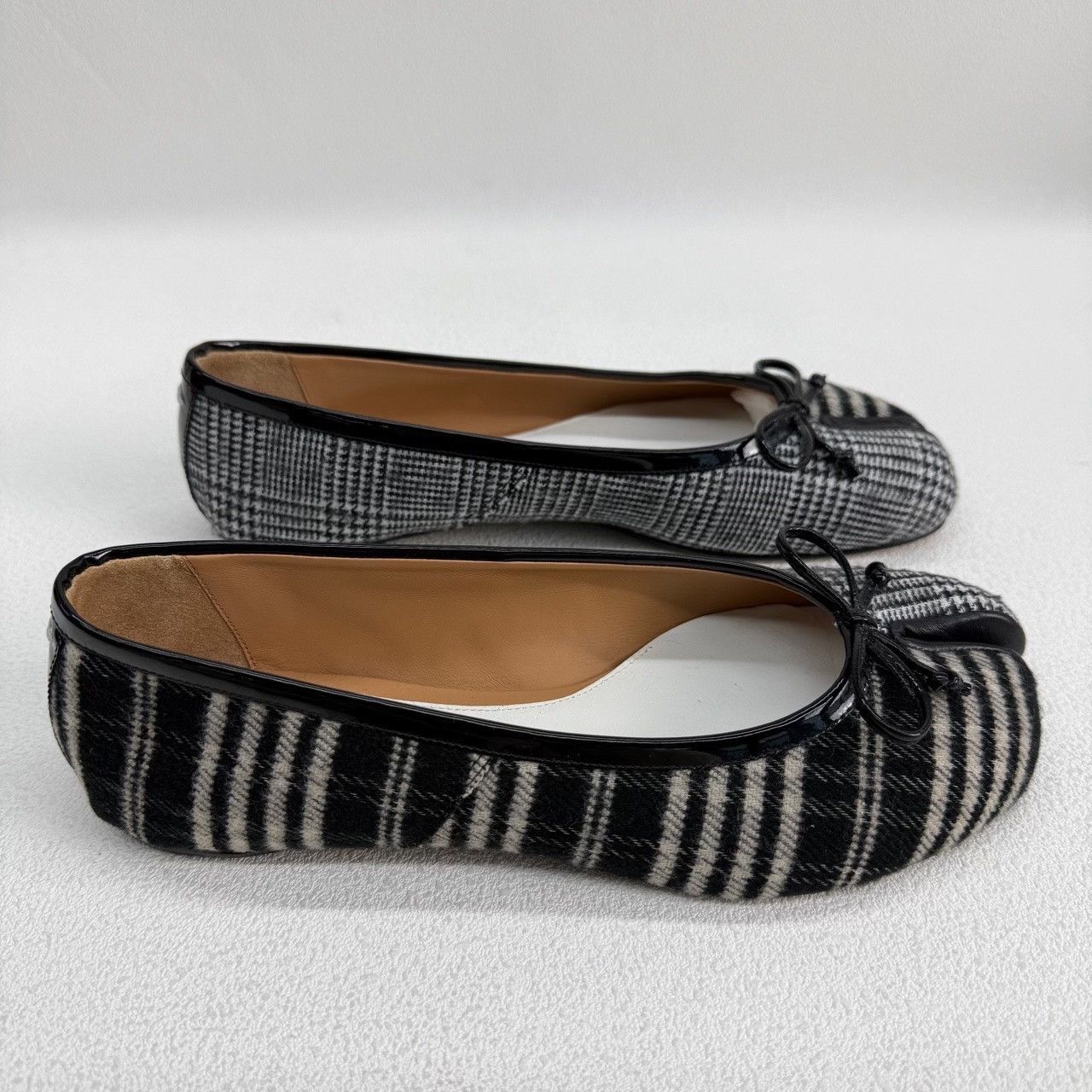 Maison Margiela Maison Margiela Black Lowtop Sneakers us_6 Women Size US 6 / IT 36 - 5 Thumbnail