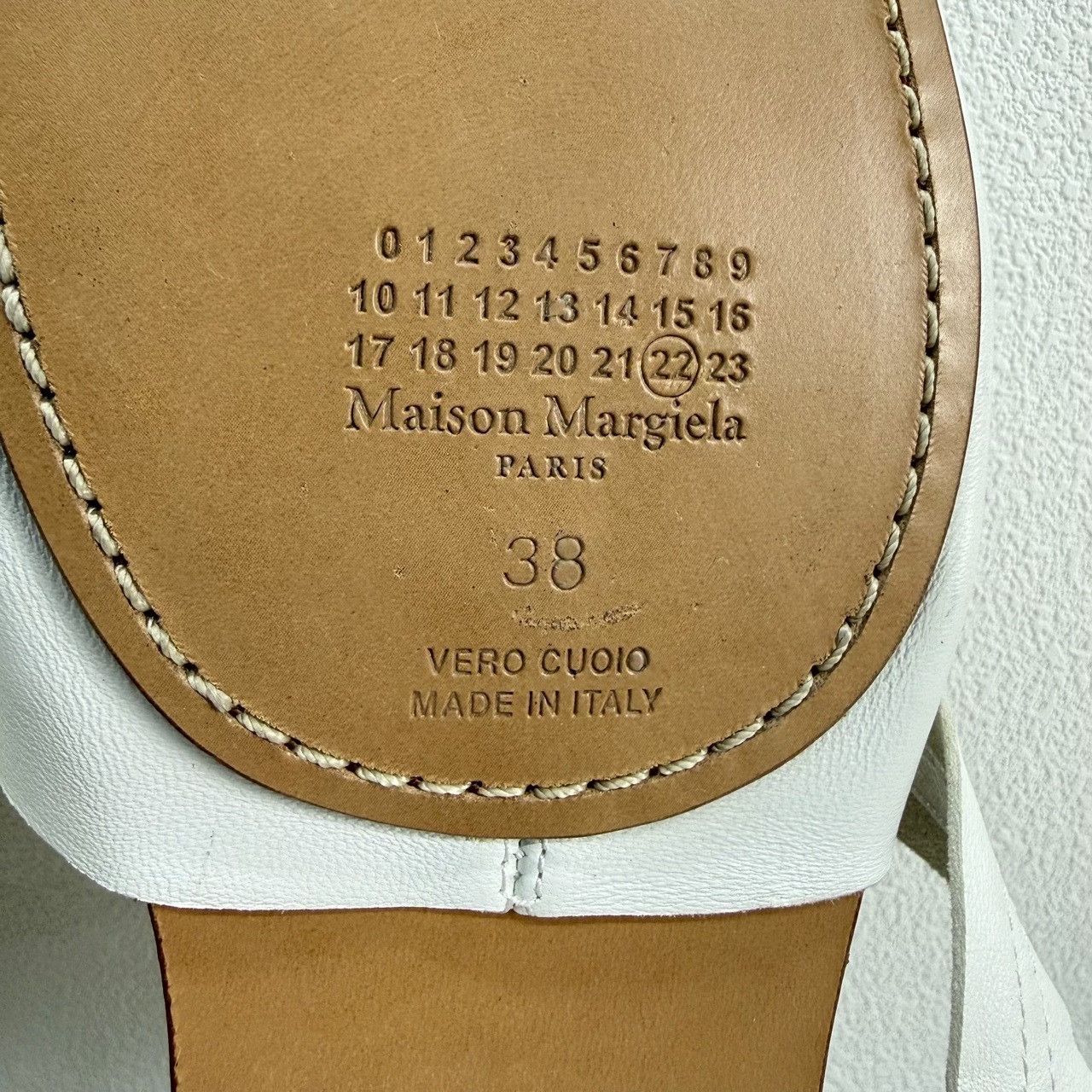 Maison Margiela Maison Margiela White Lowtop Sneakers us_7-5 Women Size US 7.5 / IT 37.5 - 8 Thumbnail
