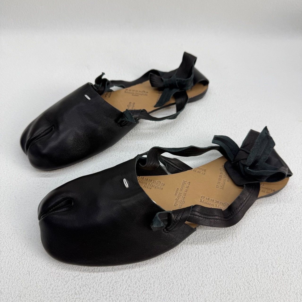 Maison Margiela Maison Margiela Lowtop Sneakers us_7-5 Women Size US 7.5 / IT 37.5 - 2 Thumbnail