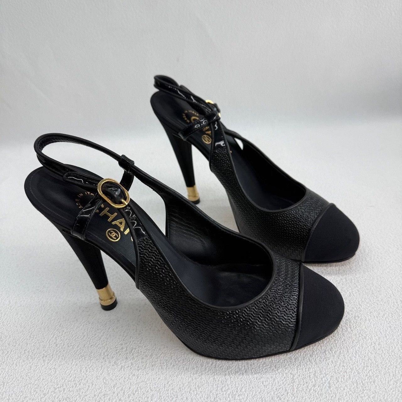 Chanel Chanel Knit Gold Sandals us_6-5 Women Size US 6.5 / IT 36.5 - 3 Thumbnail