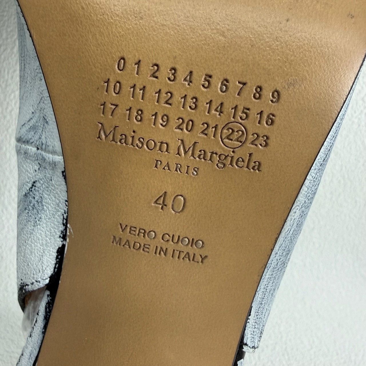Maison Margiela Maison Margiela White Lowtop Sneakers us_9 Women Size US 9 / IT 39 - 7 Thumbnail