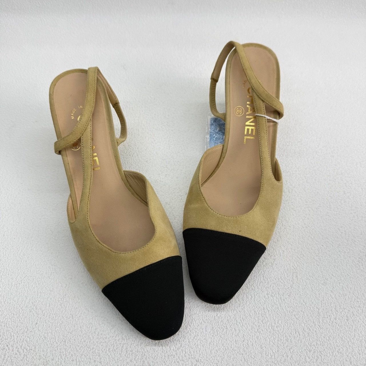 Chanel Chanel Beige Sandals us_6-5 Women Size US 6.5 / IT 36.5 - 8 Thumbnail