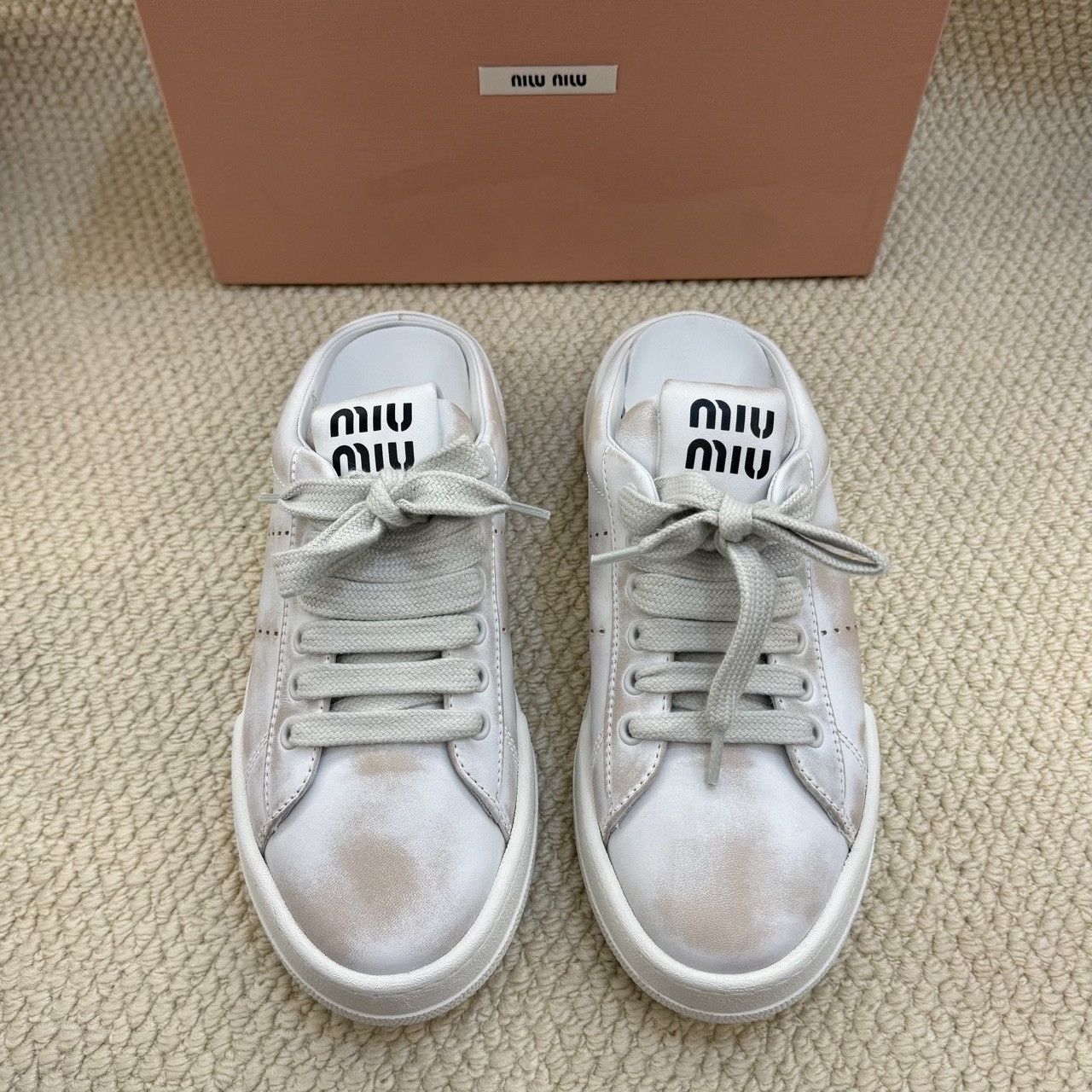Miu Miu Miu Miu Lowtop Sneakers us_8-5 Women Size US 8.5 / IT 38.5 - 2 Thumbnail