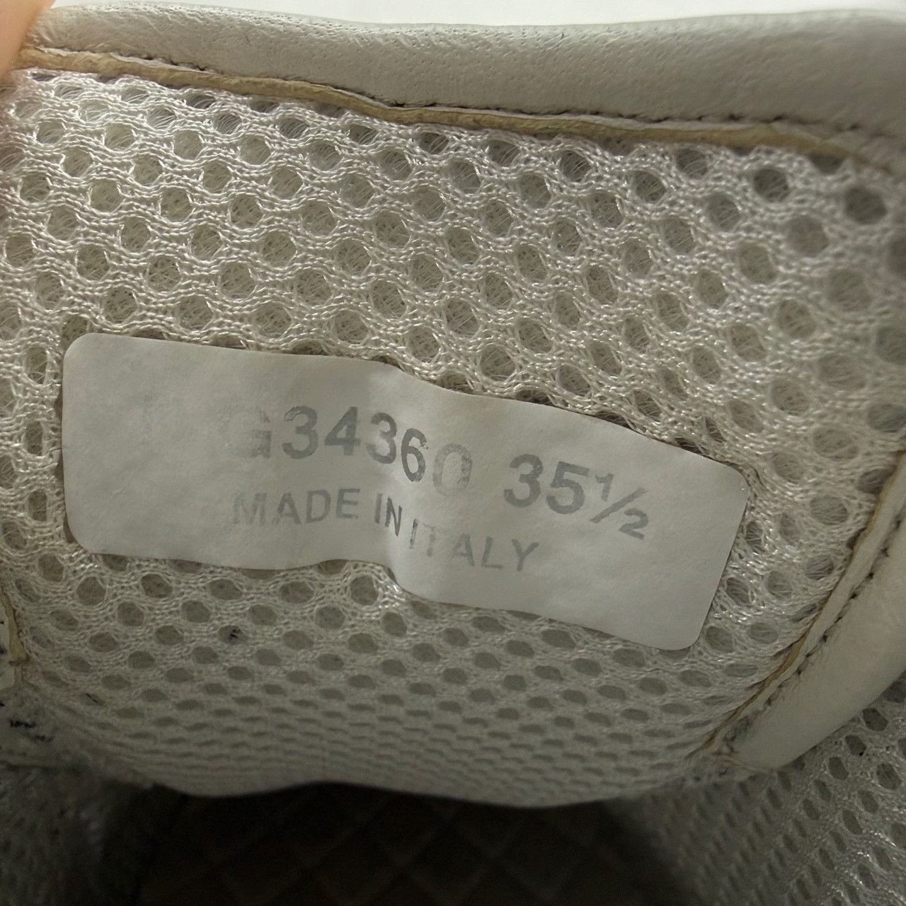 Chanel Chanel Suede Black Lowtop Sneakers us_5 Women Size US 5 / IT 35 - 5 Thumbnail