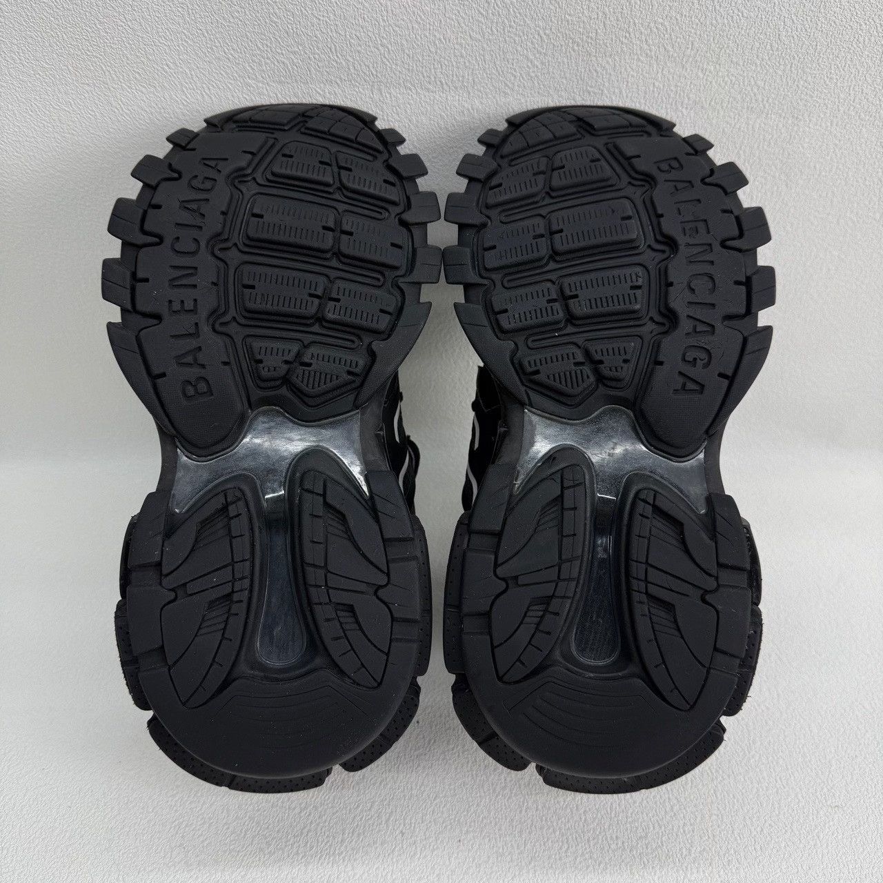 Balenciaga Balenciaga Black Lowtop Sneakers us_6-5 Women Size US 6.5 / IT 36.5 - 8 Thumbnail