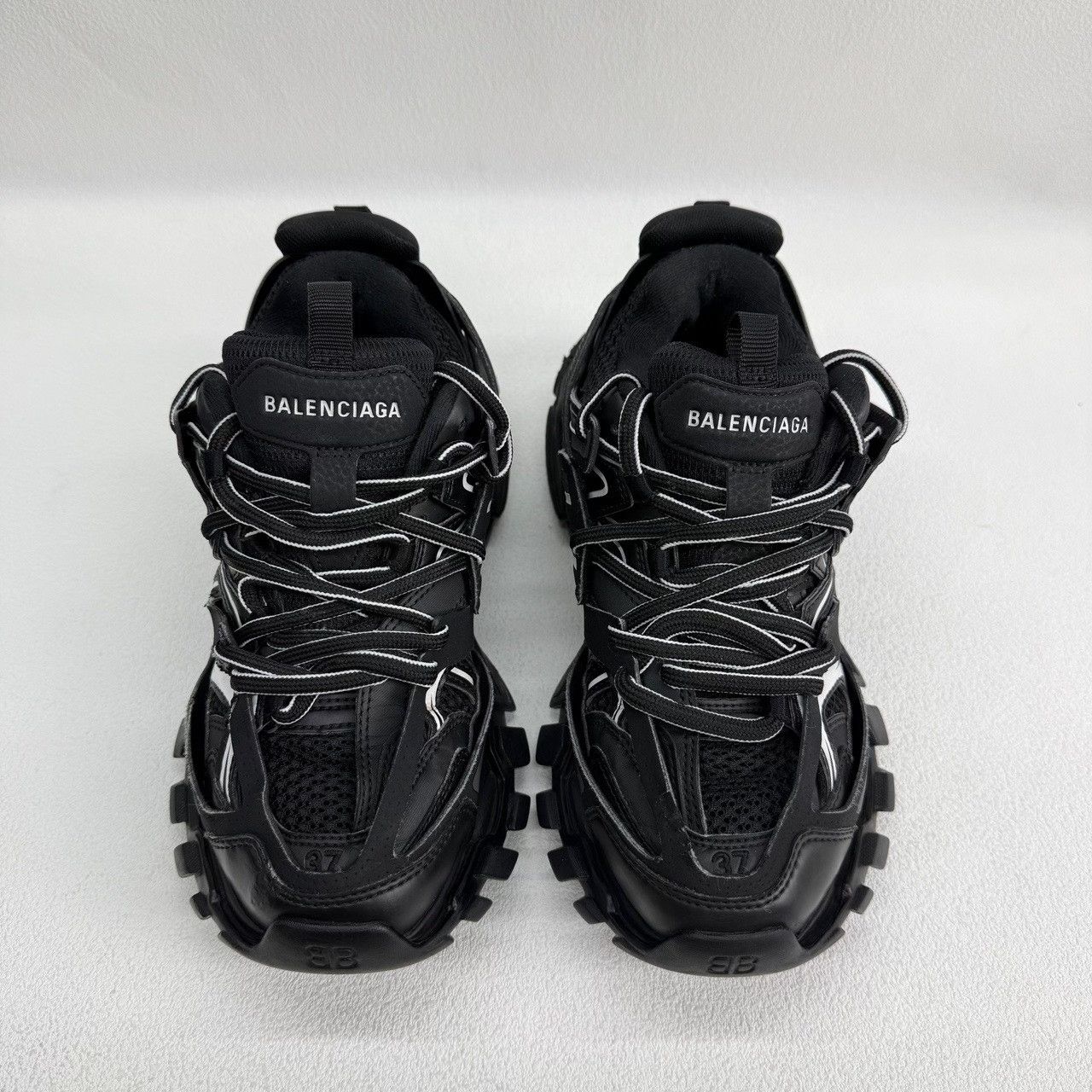 Balenciaga Balenciaga Black Lowtop Sneakers us_6-5 Women Size US 6.5 / IT 36.5 - 2 Thumbnail