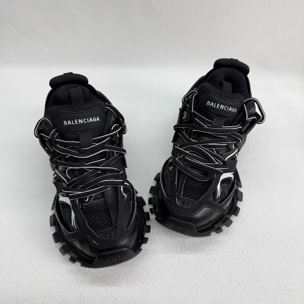 Balenciaga Balenciaga Black Lowtop Sneakers us_6-5 Women Size US 6.5 / IT 36.5 - 7 Thumbnail
