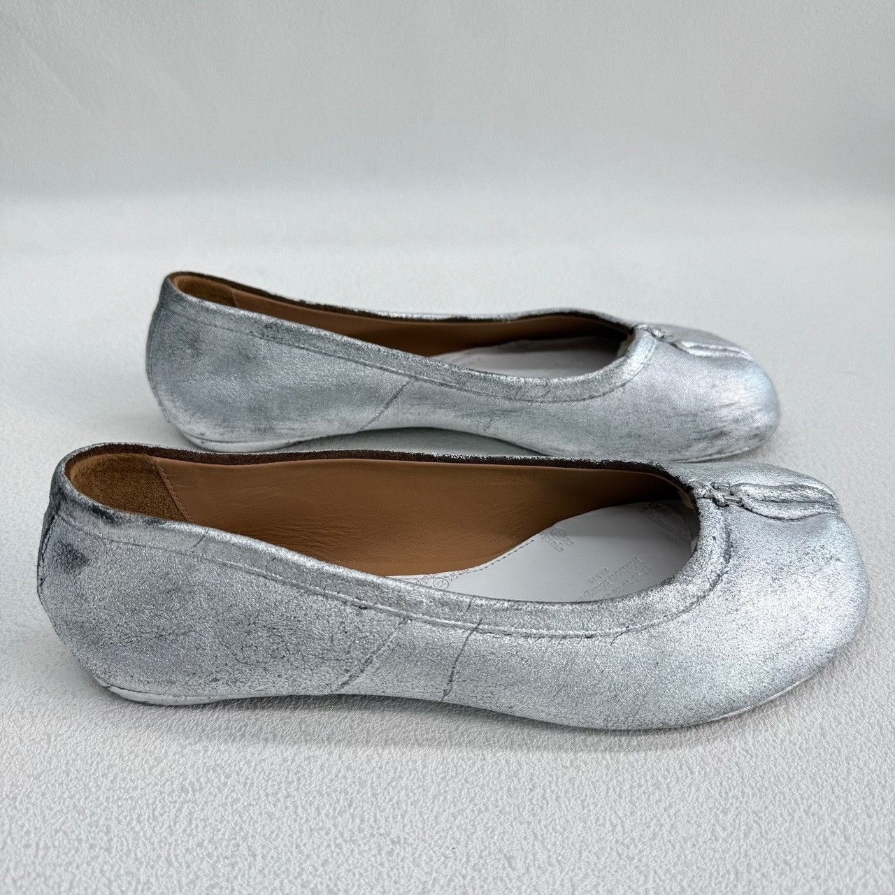 Maison Margiela Maison Margiela Silver Lowtop Sneakers us_6-5 Women Size US 6.5 / IT 36.5 - 4 Thumbnail