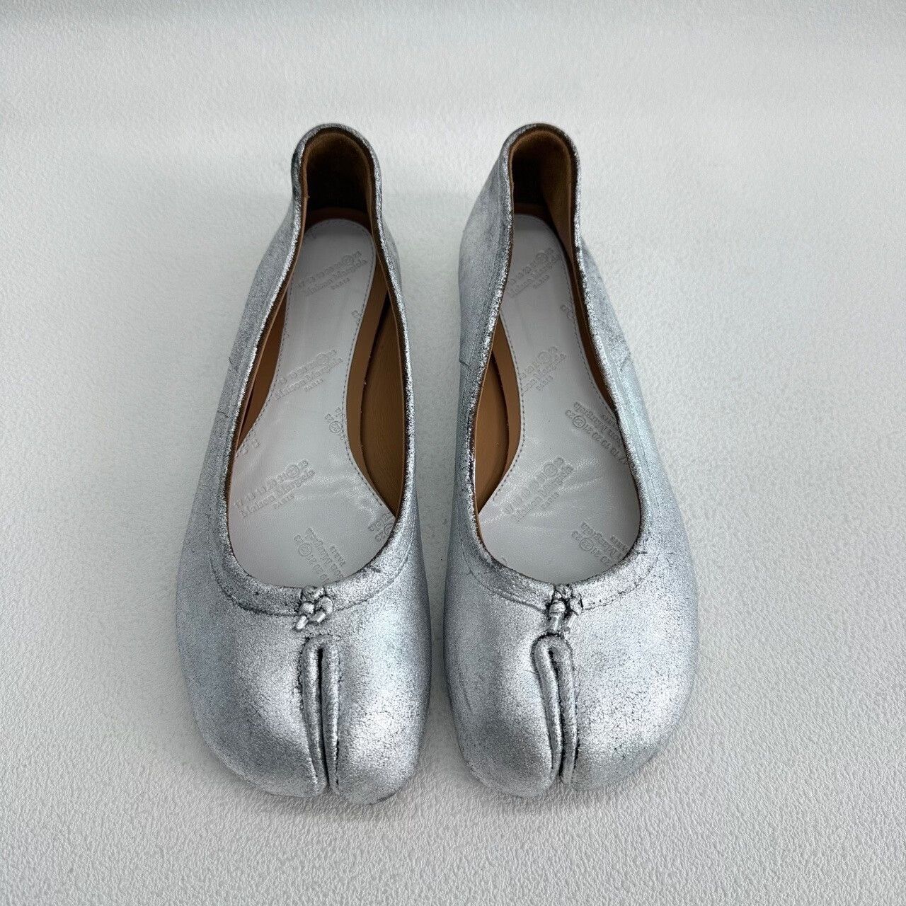 Maison Margiela Maison Margiela Silver Lowtop Sneakers us_6-5 Women Size US 6.5 / IT 36.5 - 2 Thumbnail