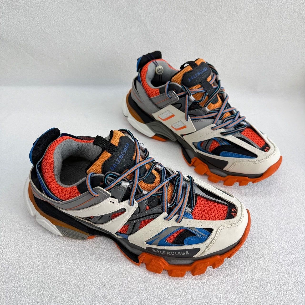 Balenciaga Balenciaga Multi Lowtop Sneakers 9 Men Size US 9 / EU 42 - 3 Thumbnail