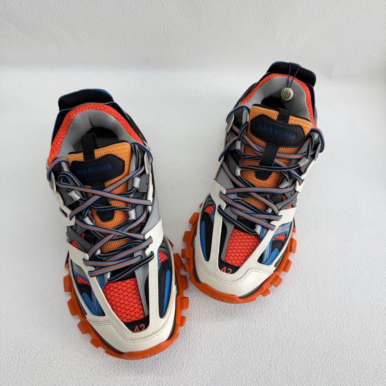 Balenciaga Balenciaga Multi Lowtop Sneakers 9 Men Size US 9 / EU 42 - 8 Thumbnail