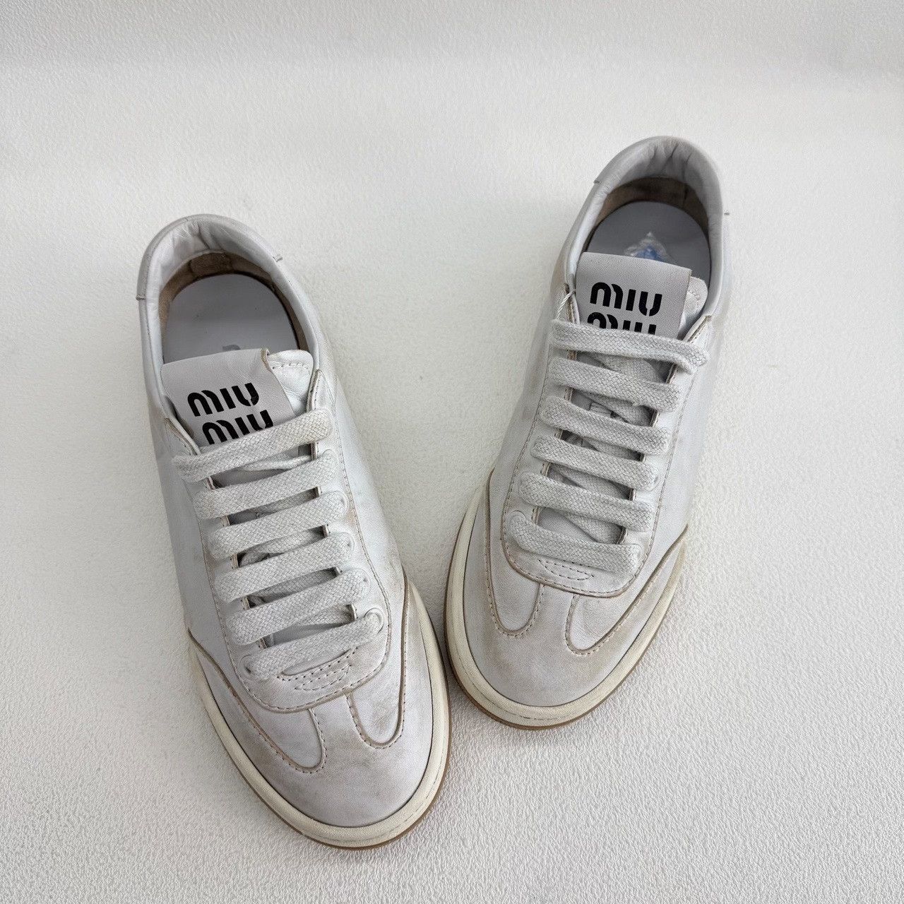 Miu Miu Miu Miu Leather White Lowtop Sneakers us_7-5 Women Size US 7.5 / IT 37.5 - 8 Thumbnail