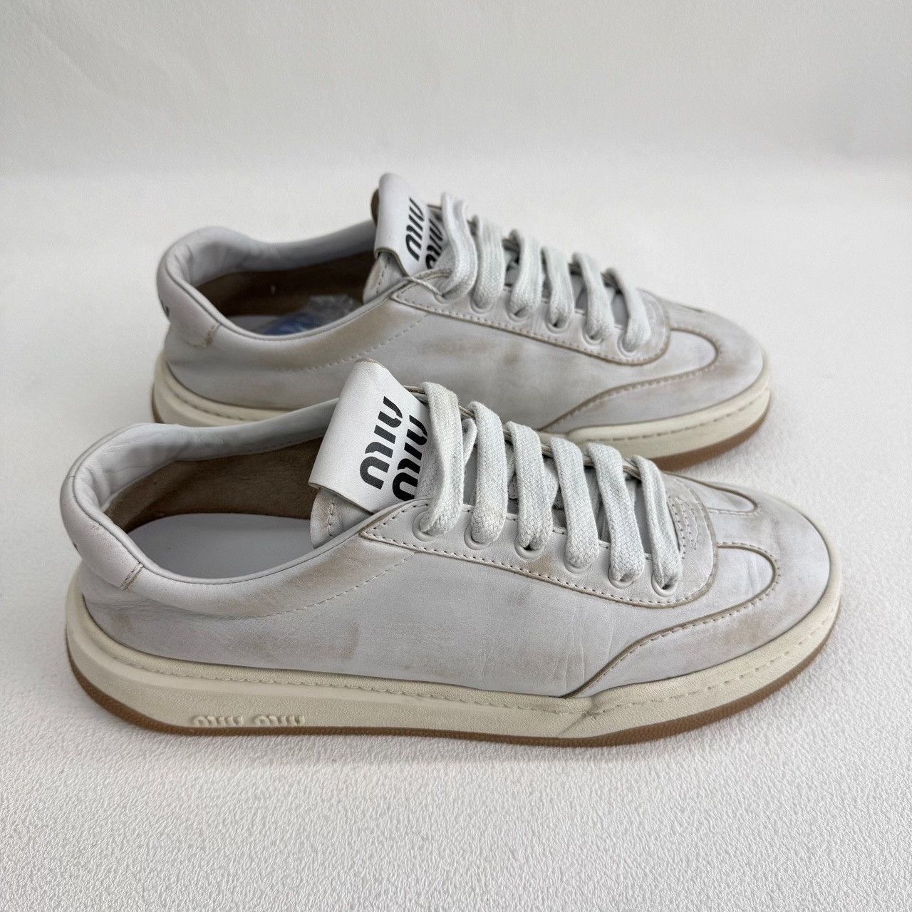 Miu Miu Miu Miu Leather White Lowtop Sneakers us_7-5 Women Size US 7.5 / IT 37.5 - 6 Thumbnail