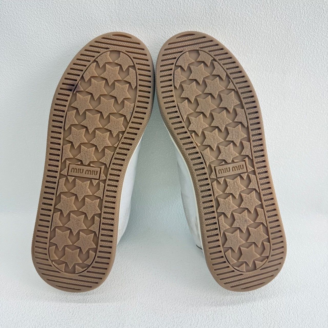 Miu Miu Miu Miu Leather White Lowtop Sneakers us_7-5 Women Size US 7.5 / IT 37.5 - 7 Thumbnail