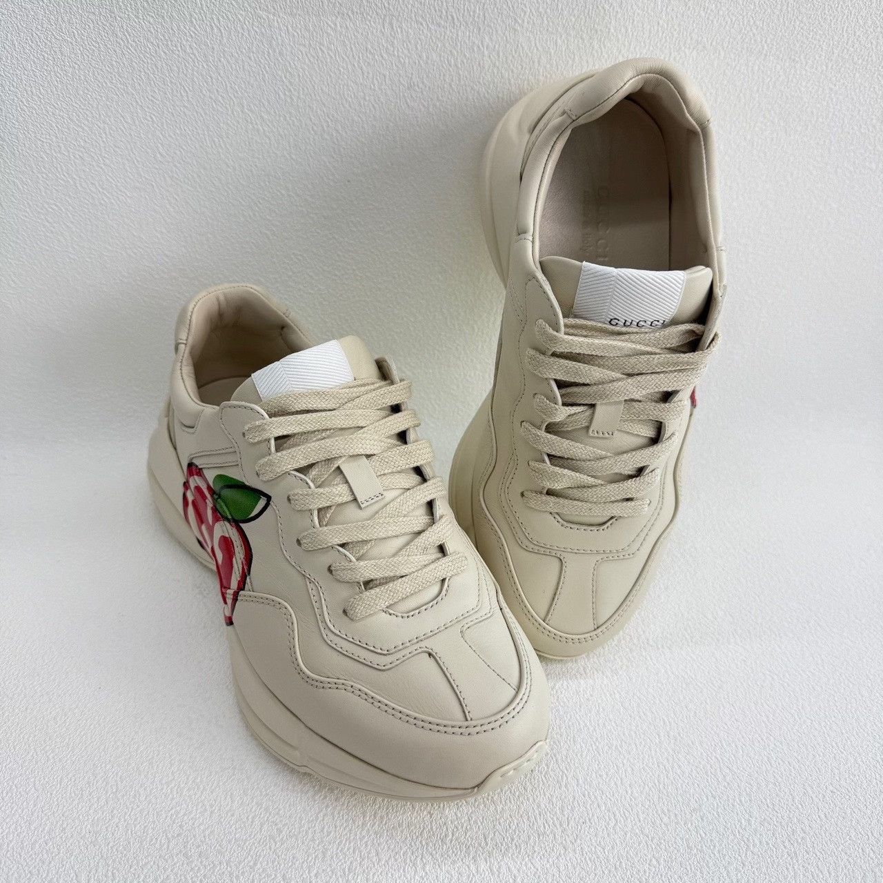 Gucci Gucci White Lowtop Sneakers us_5 Women Size US 5 / IT 35 - 8 Thumbnail