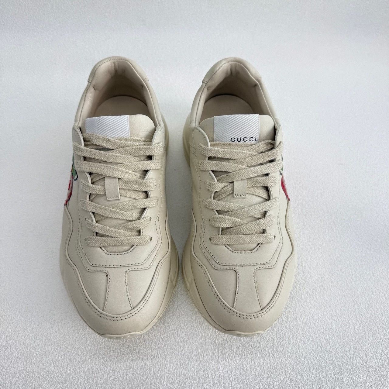 Gucci Gucci White Lowtop Sneakers us_5 Women Size US 5 / IT 35 - 2 Thumbnail