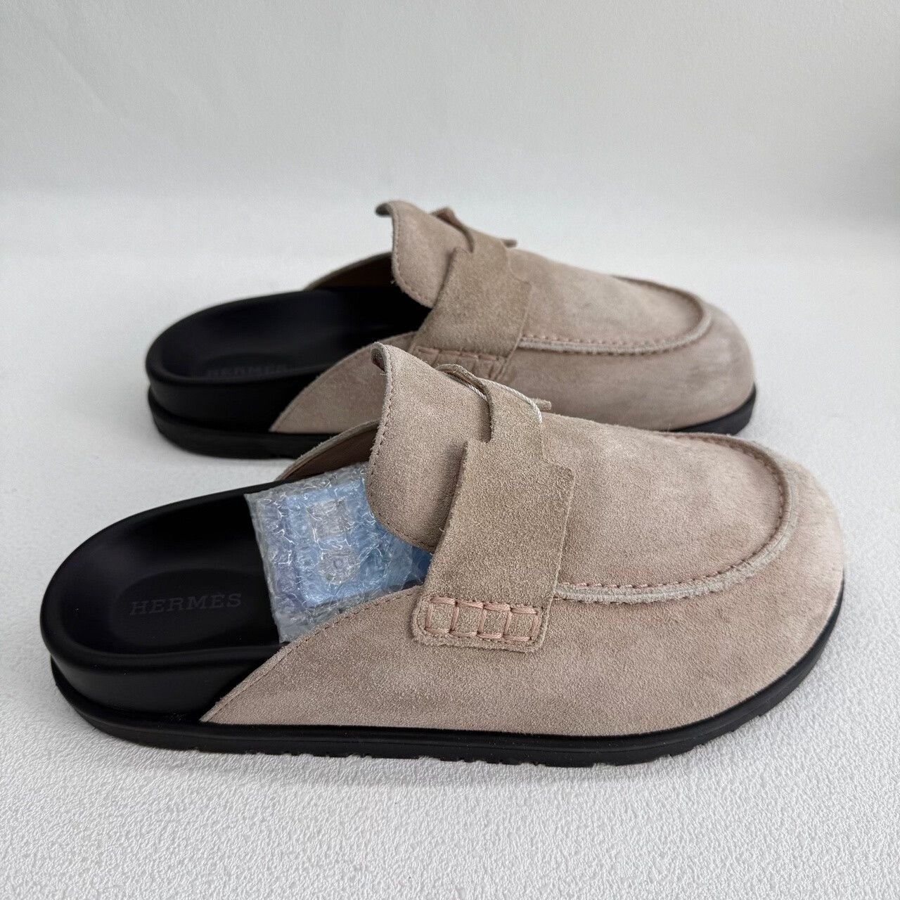 Hermes Hermes Suede Brown Lowtop Sneakers us_8 Women Size US 8 / IT 38 - 6 Thumbnail