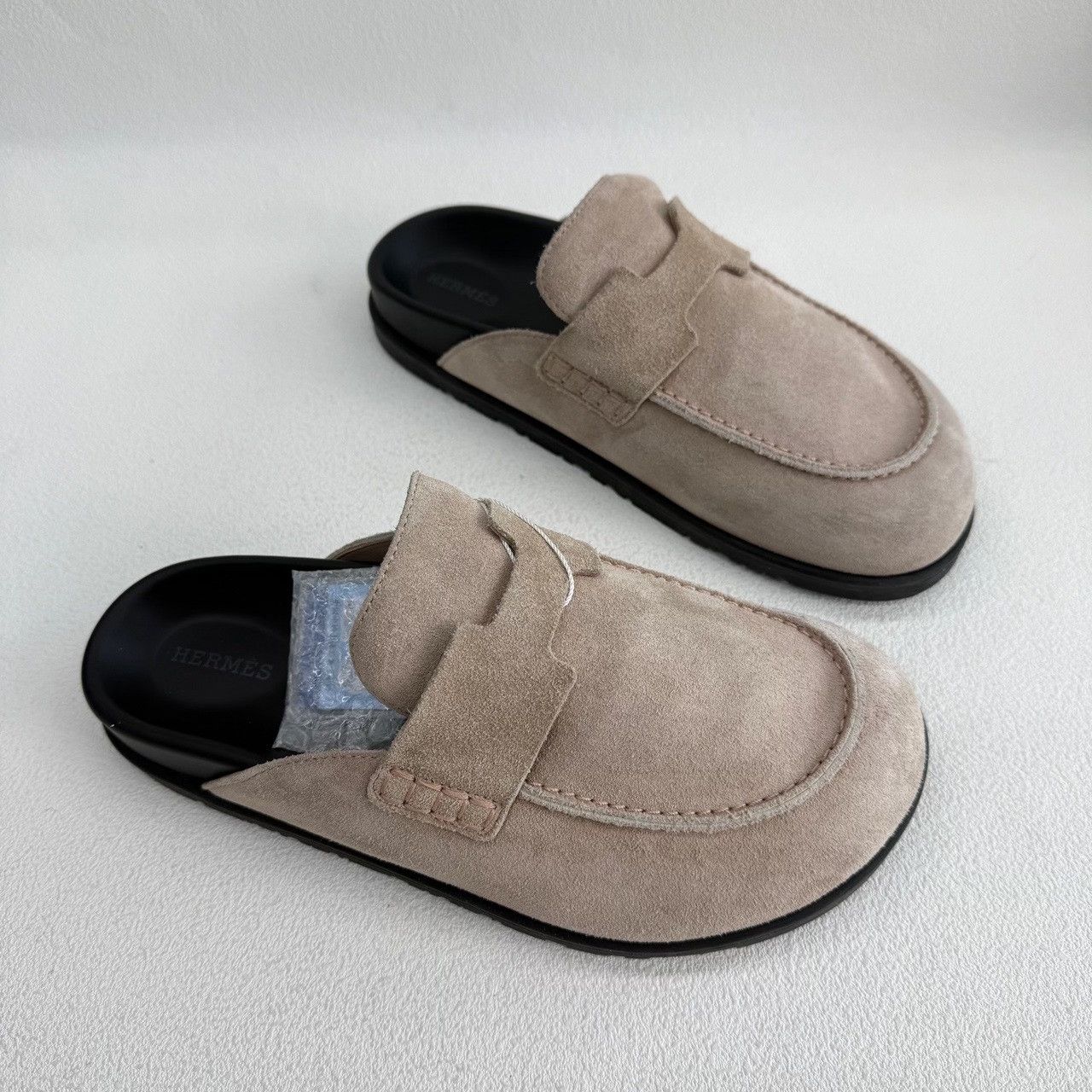 Hermes Hermes Suede Brown Lowtop Sneakers us_8 Women Size US 8 / IT 38 - 3 Thumbnail