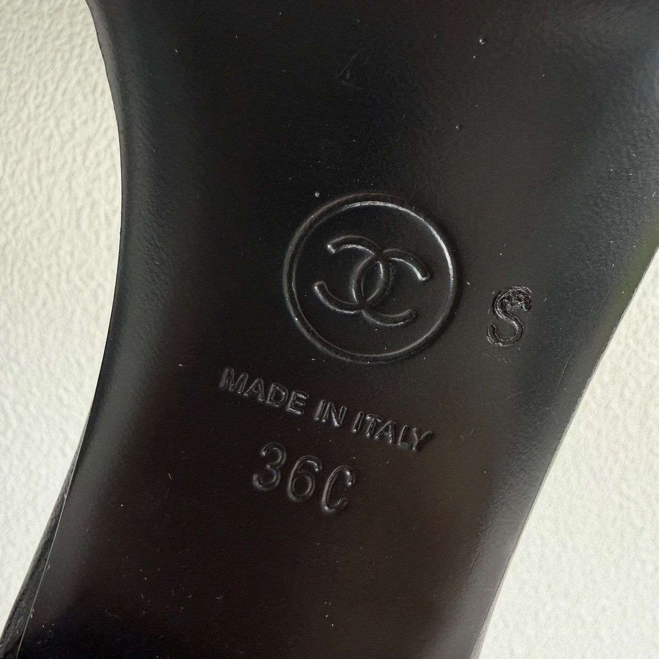 Chanel Chanel Black Sandals us_6 Women Size US 6 / IT 36 - 7 Thumbnail