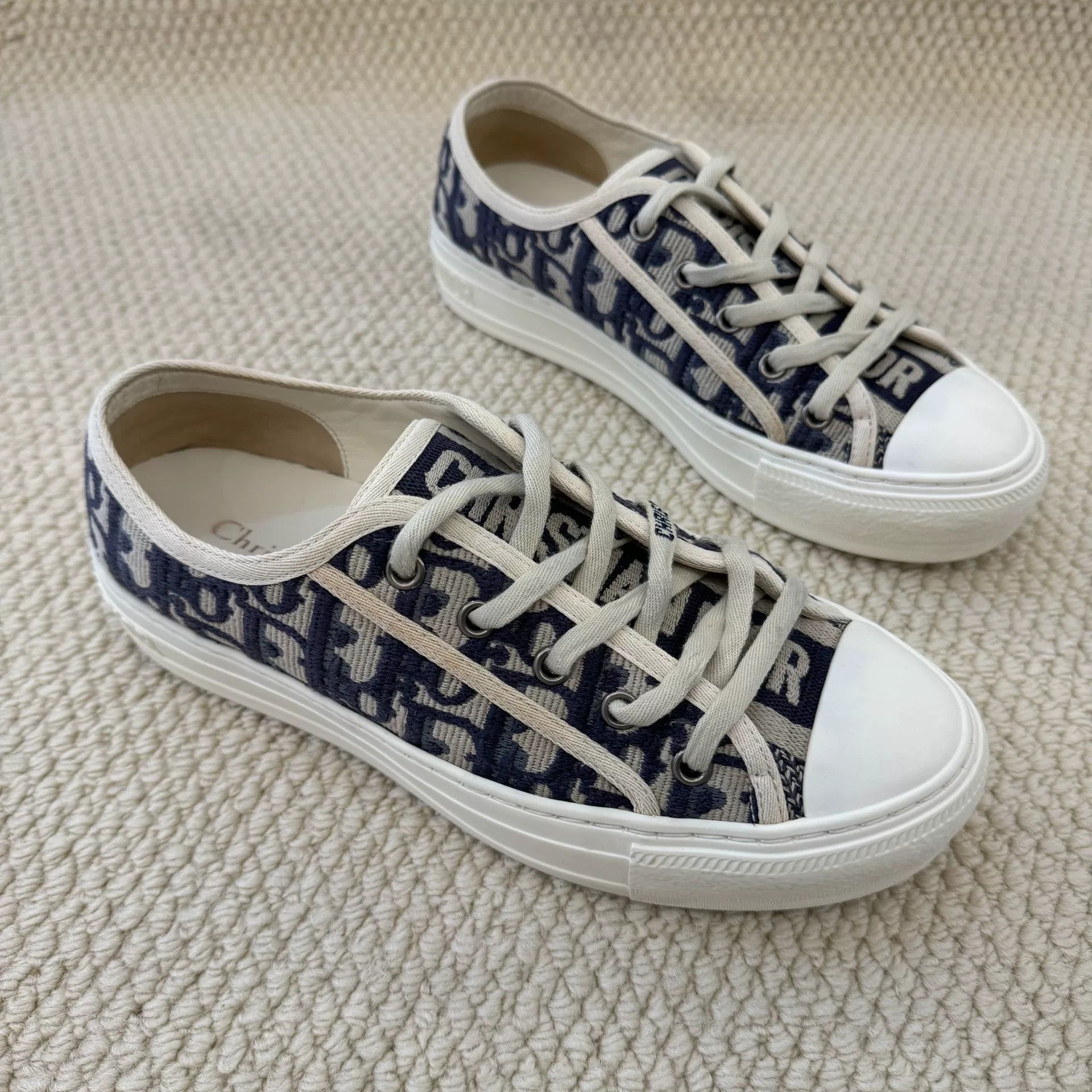 Dior Dior Retro Embroidered Blue Lowtop Sneakers us_6 Women Size US 6 / IT 36 - 3 Thumbnail