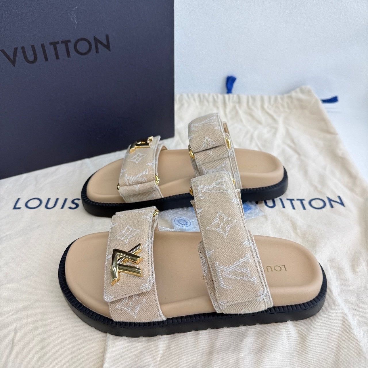 Louis Vuitton Louis Vuitton Beige Sandals us_4 Women Size US 4 / IT 34 - 7 Thumbnail