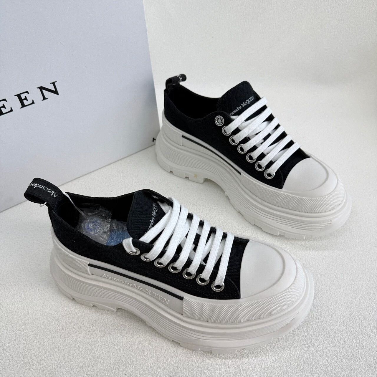 Alexander McQueen Alexander McQueen Black Boots us_6 Women Size US 6 / IT 36 - 4 Thumbnail