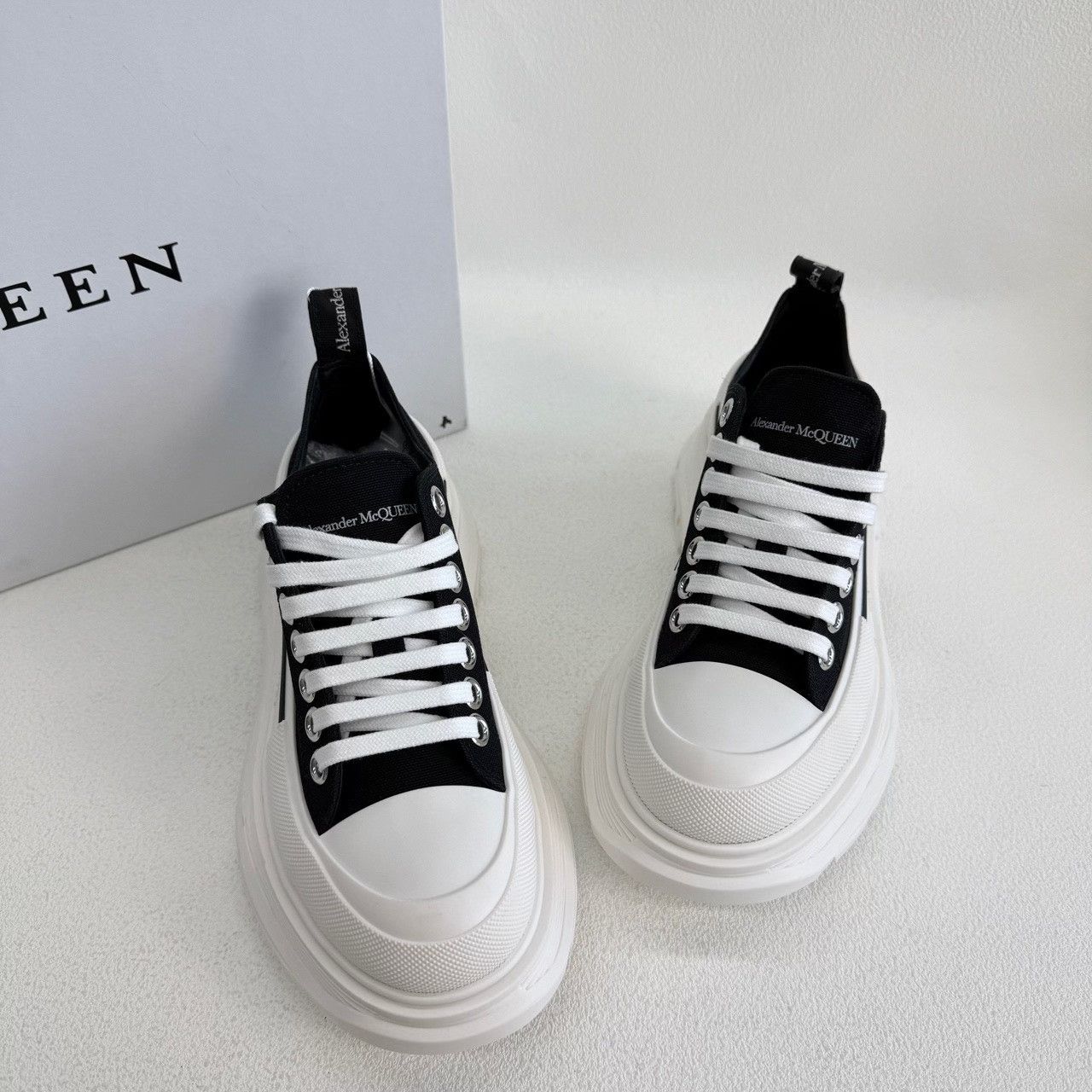 Alexander McQueen Alexander McQueen Black Boots us_6 Women Size US 6 / IT 36 - 9 Thumbnail