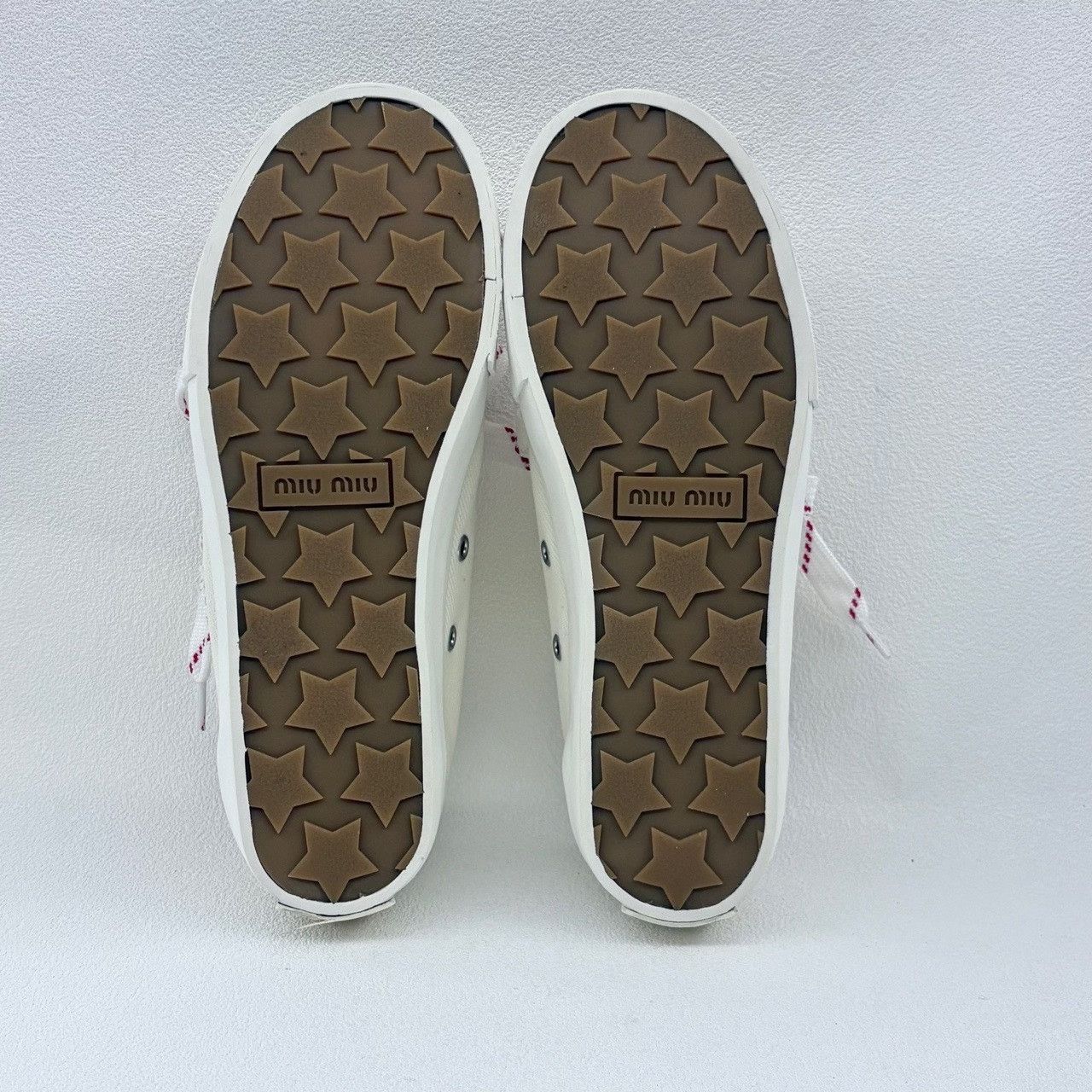 Miu Miu Miu Miu Casual White Lowtop Sneakers us_6 Women Size US 6 / IT 36 - 6 Thumbnail