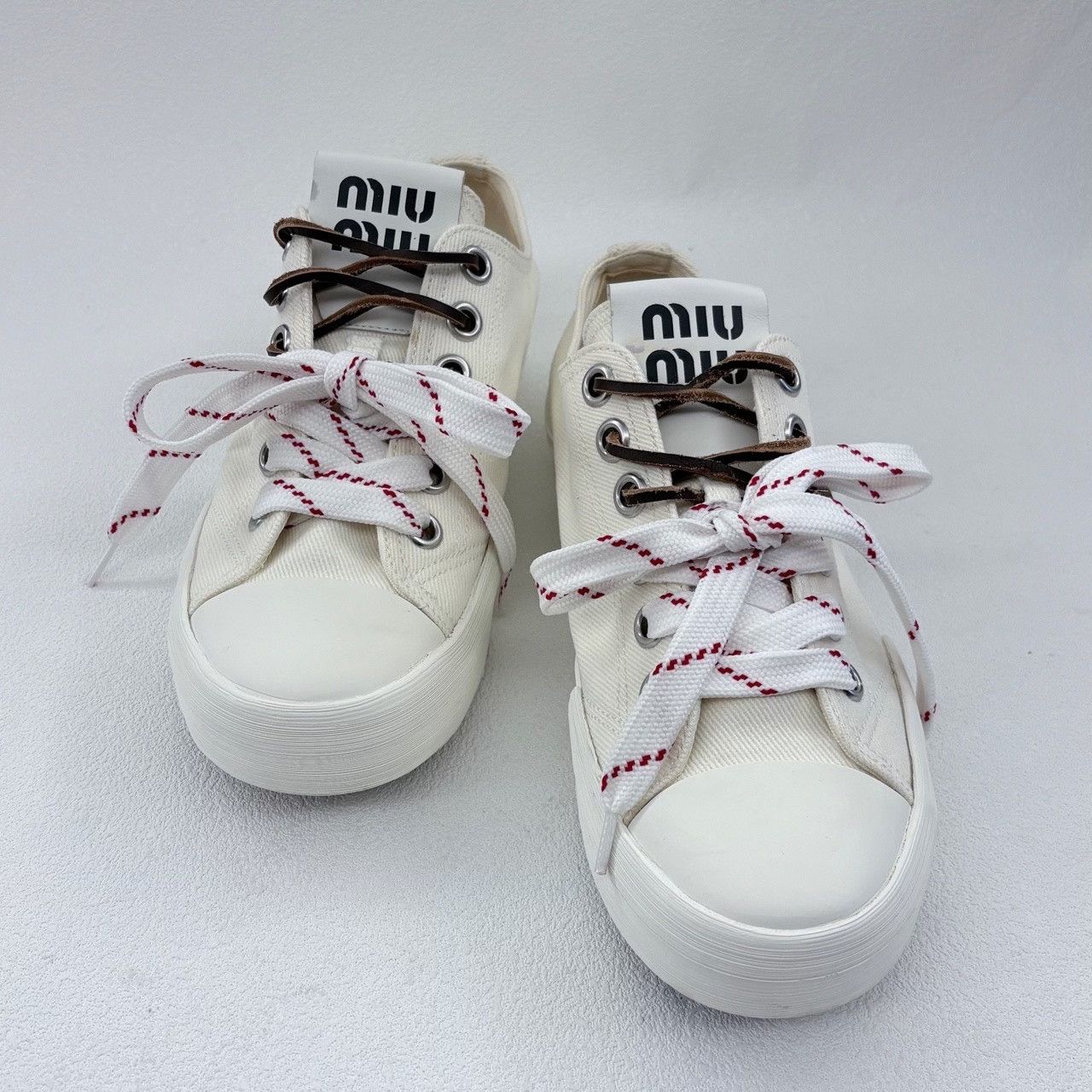 Miu Miu Miu Miu Casual White Lowtop Sneakers us_6 Women Size US 6 / IT 36 - 2 Thumbnail