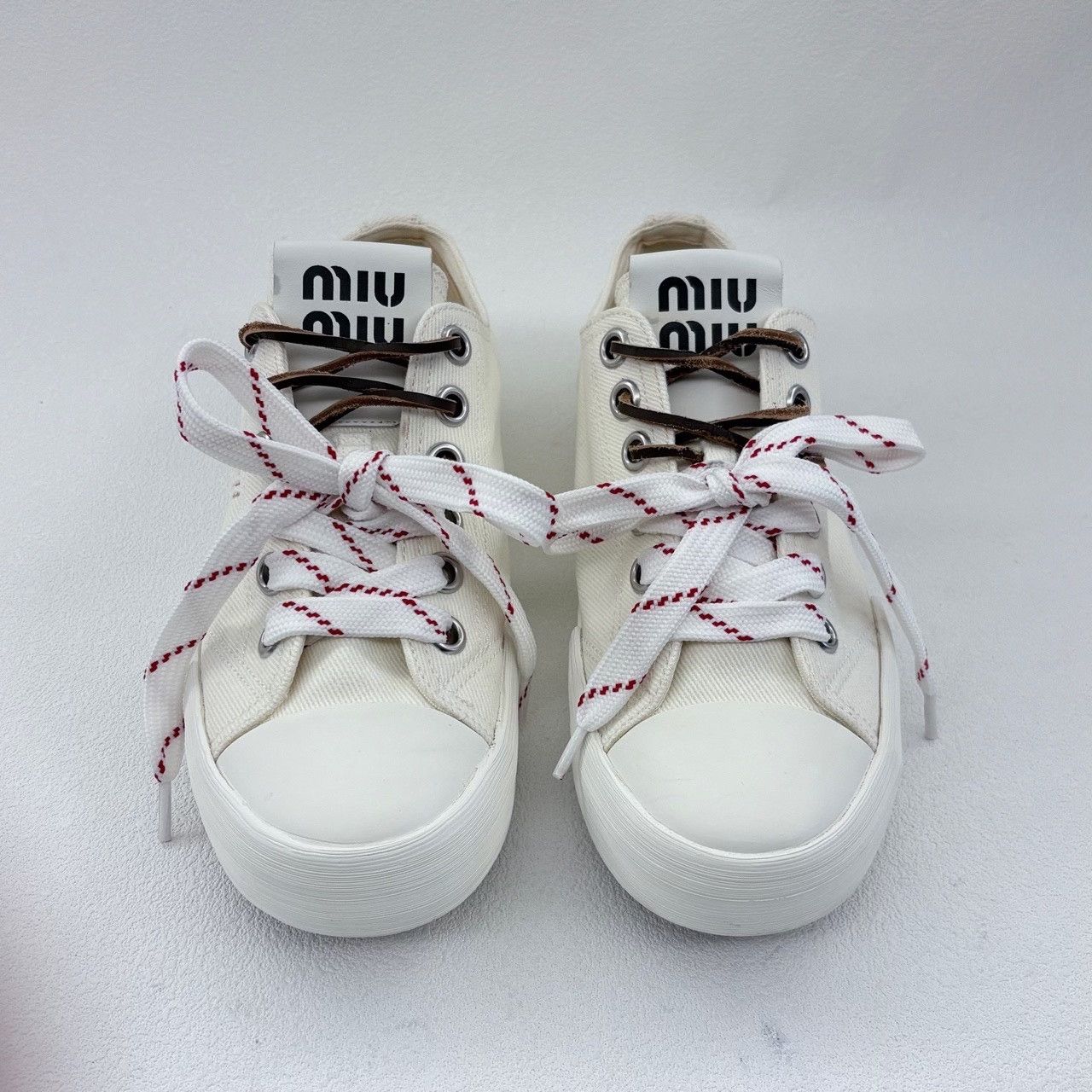 Miu Miu Miu Miu Casual White Lowtop Sneakers us_6 Women Size US 6 / IT 36 - 3 Thumbnail