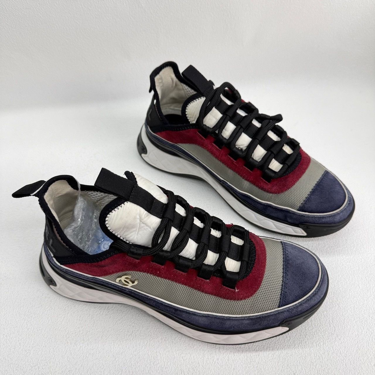 Chanel Chanel Casual Red Lowtop Sneakers us_7-5 Women Size US 7.5 / IT 37.5 - 3 Thumbnail