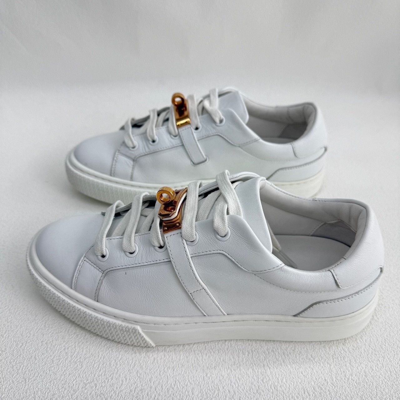 Hermes Hermes Casual Gold Lowtop Sneakers us_6 Women Size US 6 / IT 36 - 6 Thumbnail