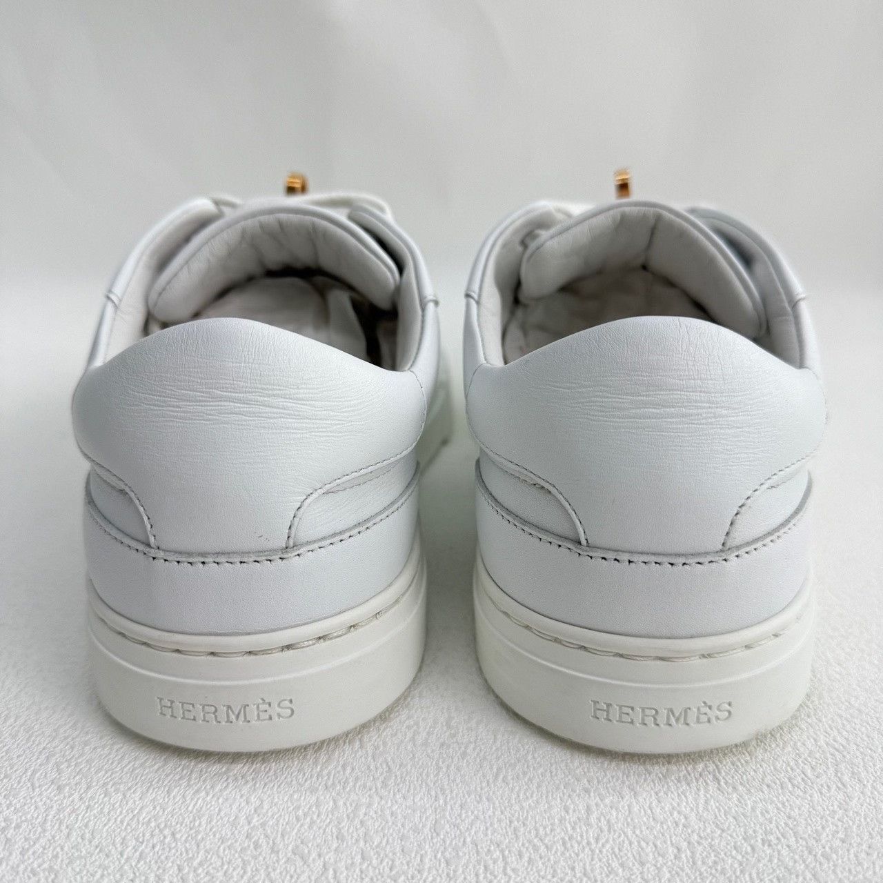 Hermes Hermes Casual Gold Lowtop Sneakers us_6 Women Size US 6 / IT 36 - 4 Thumbnail