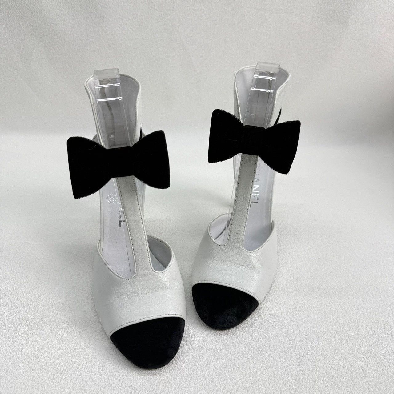 Chanel Chanel Black Sandals us_6 Women Size US 6 / IT 36 - 8 Thumbnail