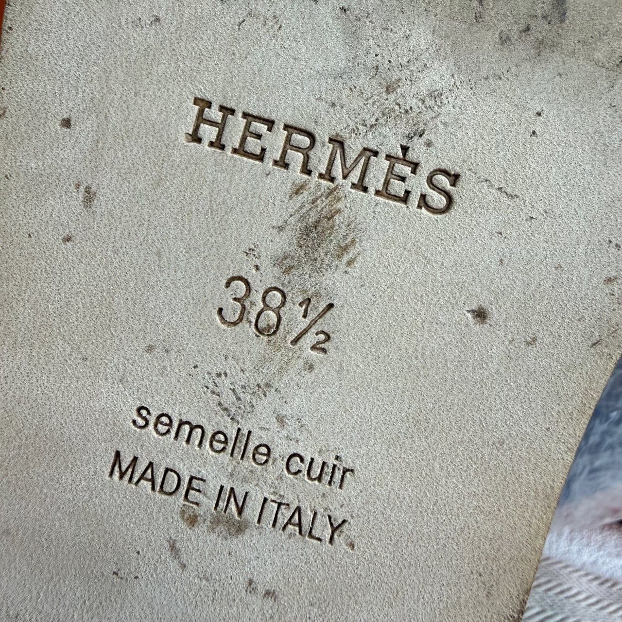Hermes Hermes White Sandals us_7-5 Women Size US 7.5 / IT 37.5 - 6 Thumbnail