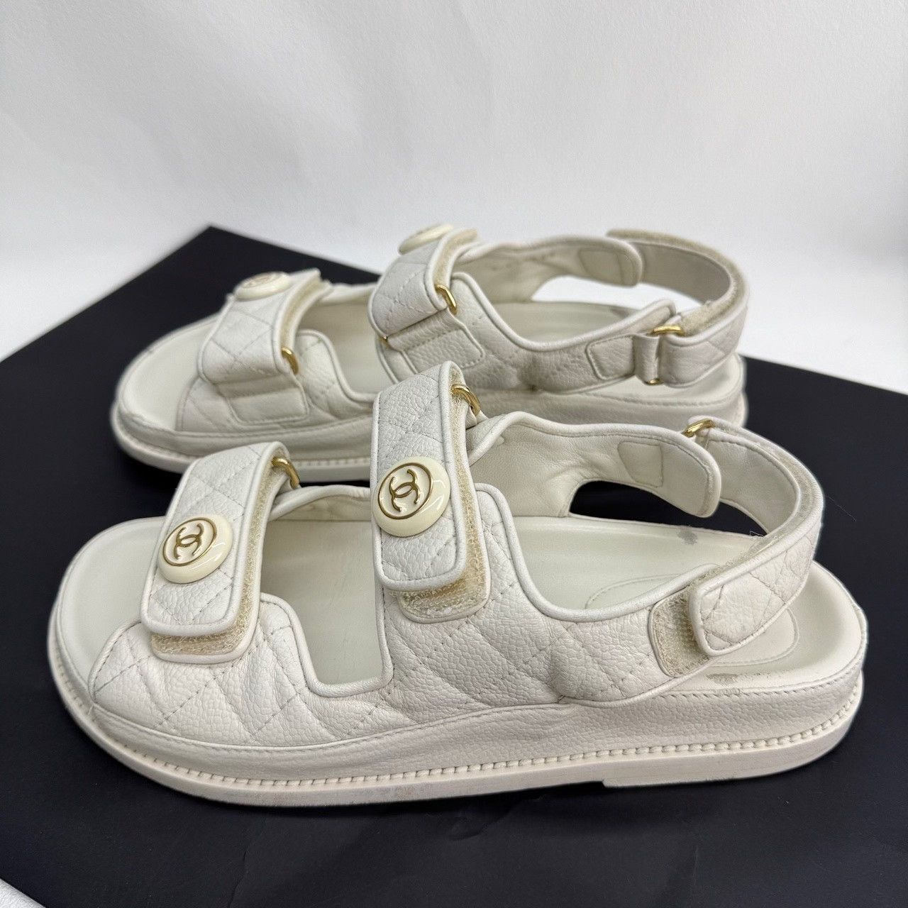 Chanel Chanel Retro White Sandals us_6-5 Women Size US 6.5 / IT 36.5 - 7 Thumbnail