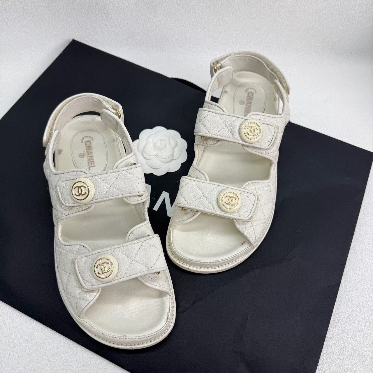 Chanel Chanel Retro White Sandals us_6-5 Women Size US 6.5 / IT 36.5 - 8 Thumbnail