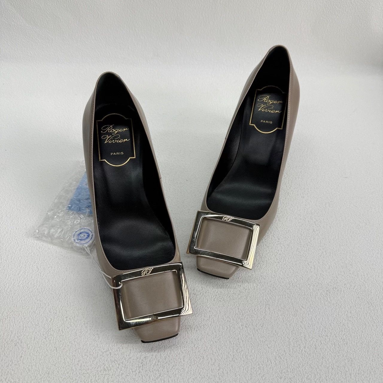 Roger Vivier Roger Vivier Retro Gray Lowtop Sneakers us_5 Women Size US 5 / IT 35 - 7 Thumbnail