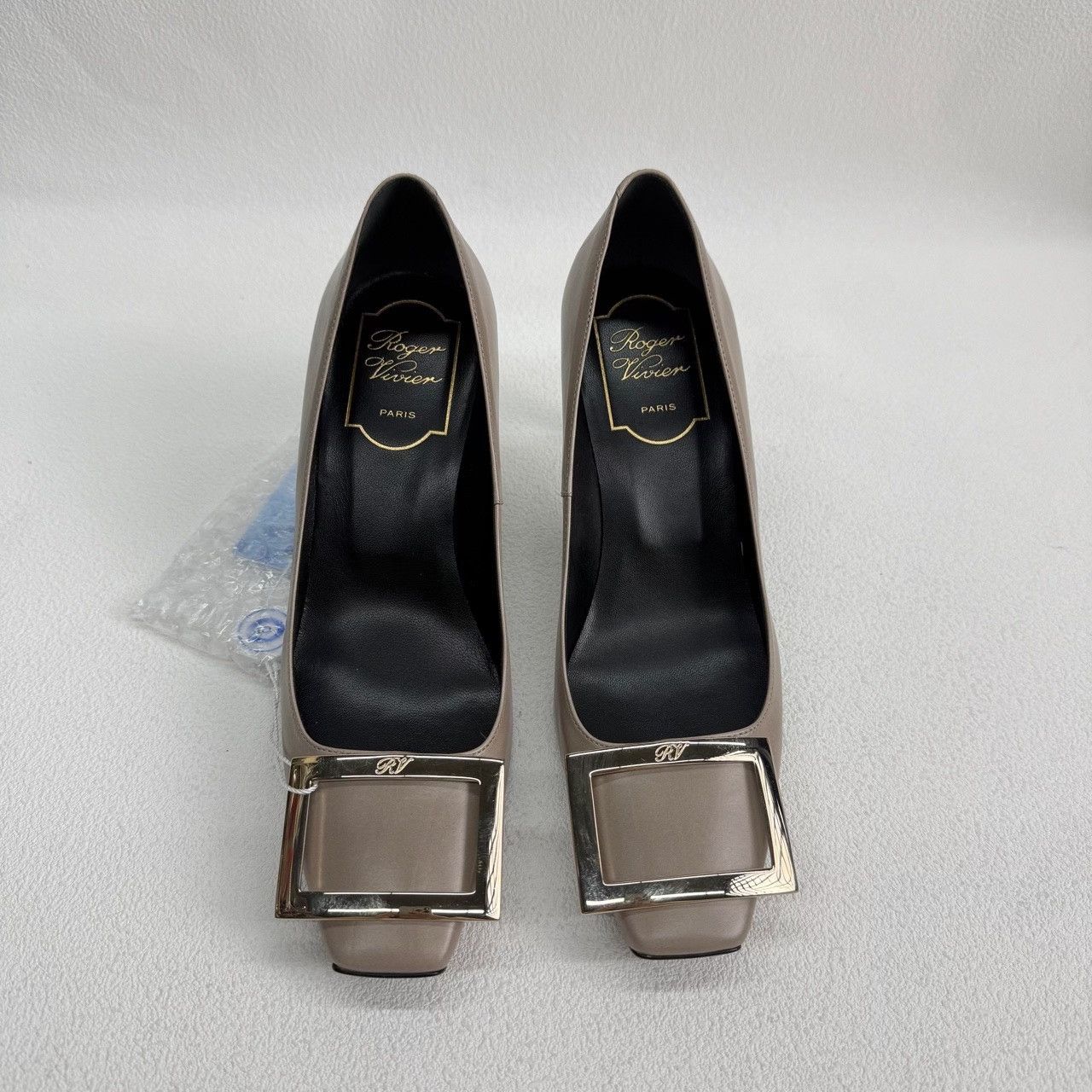Roger Vivier Roger Vivier Retro Gray Lowtop Sneakers us_5 Women Size US 5 / IT 35 - 2 Thumbnail