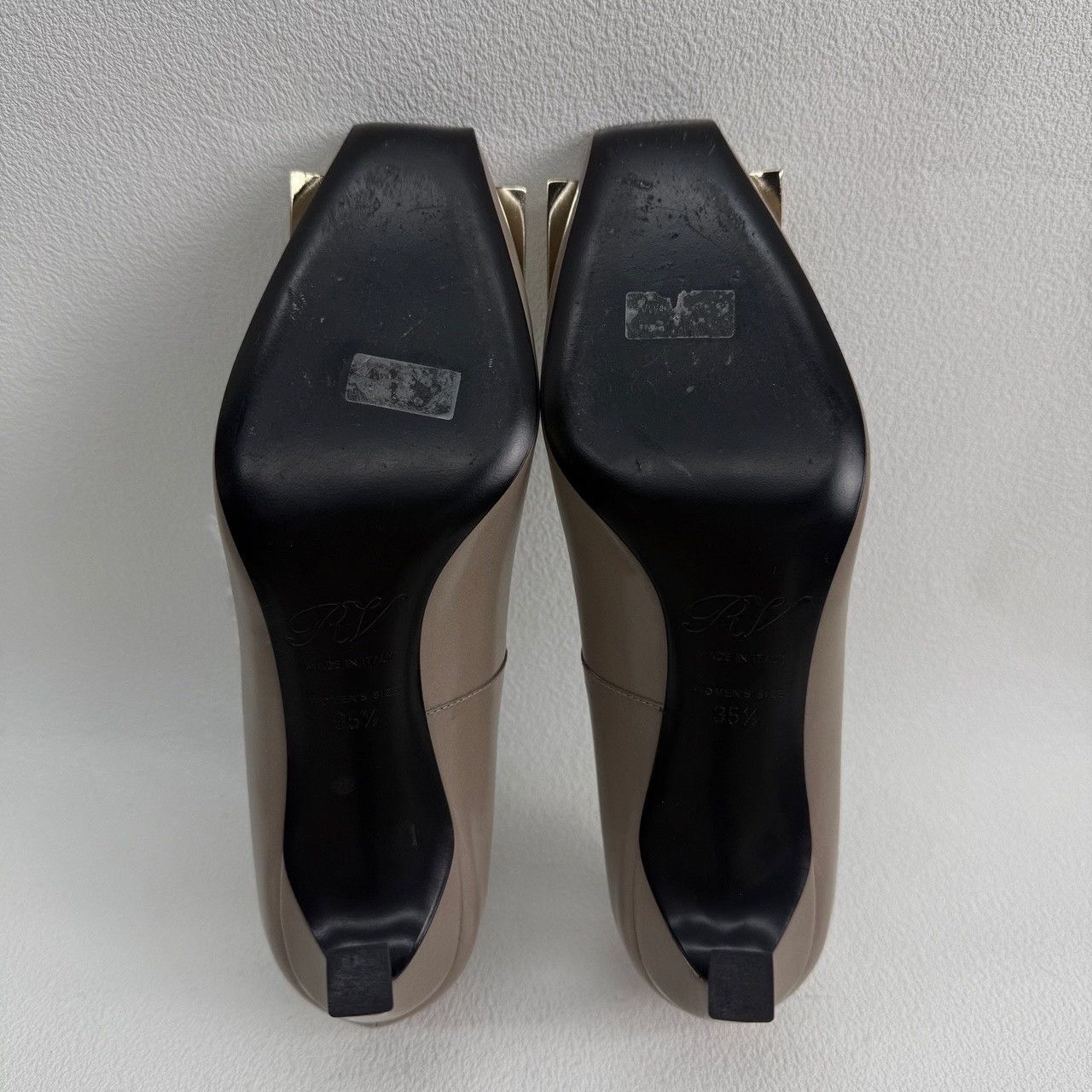 Roger Vivier Roger Vivier Retro Gray Lowtop Sneakers us_5 Women Size US 5 / IT 35 - 5 Thumbnail