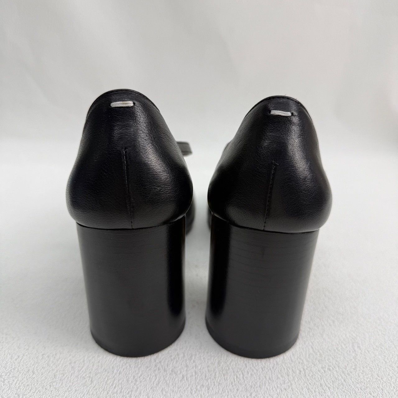 Maison Margiela Maison Margiela Leather Black Lowtop Sneakers us_6-5 Women Size US 6.5 / IT 36.5 - 4 Thumbnail