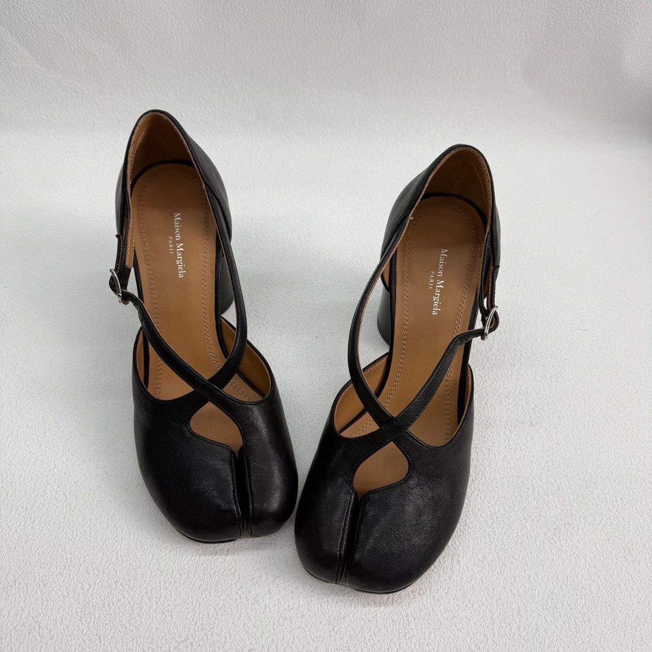 Maison Margiela Maison Margiela Leather Black Lowtop Sneakers us_6-5 Women Size US 6.5 / IT 36.5 - 7 Thumbnail
