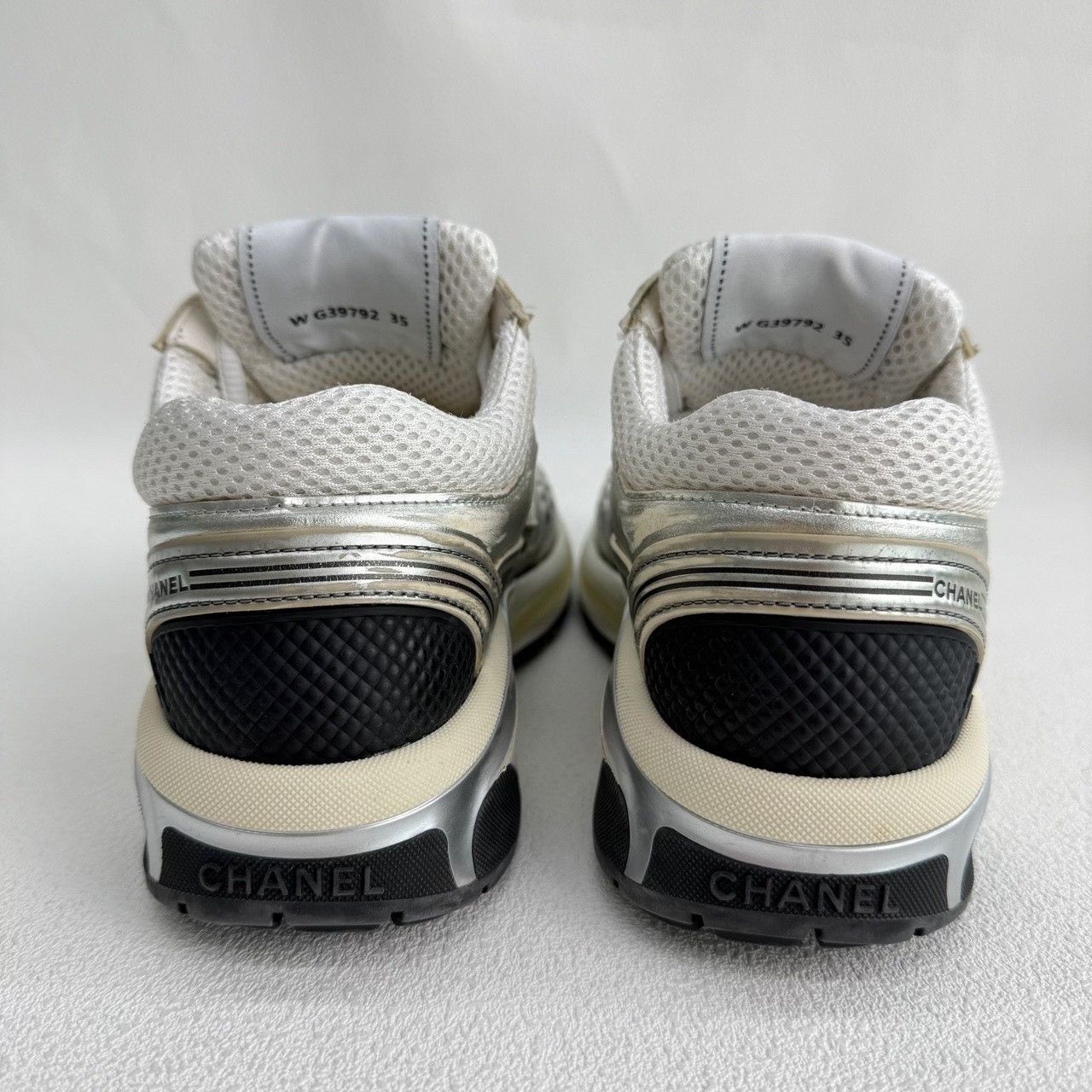 Chanel Chanel Leather Silver Lowtop Sneakers us_5 Women Size US 5 / IT 35 - 4 Thumbnail